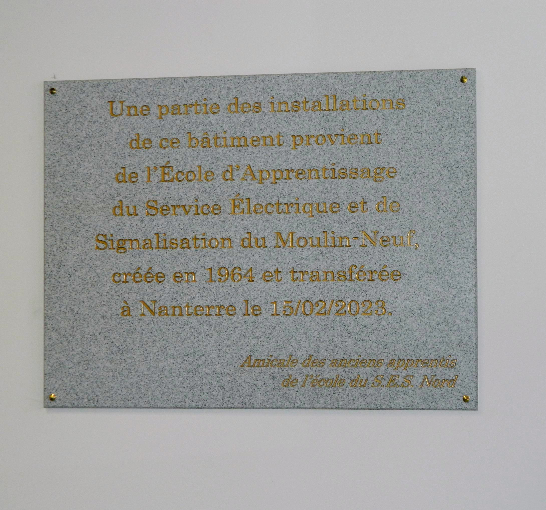 Inauguration plaque commémorative